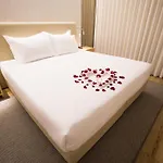 Lam 4*