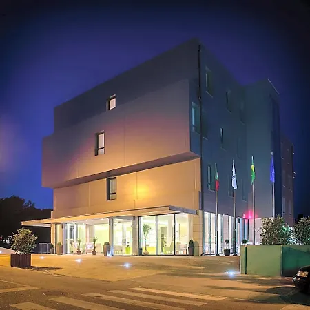 Lam Hotell 4*