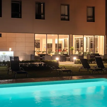 Hotell Lam 4*