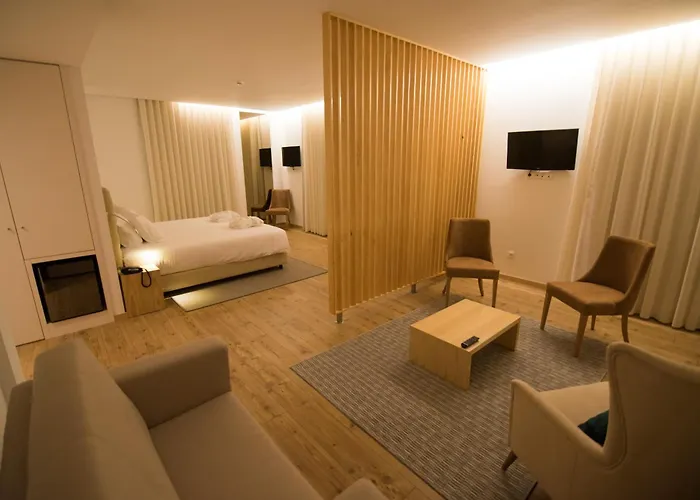 Flag Celorico Palace Hotel 4*