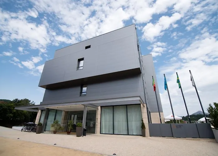 Flag Celorico Palace Hotel